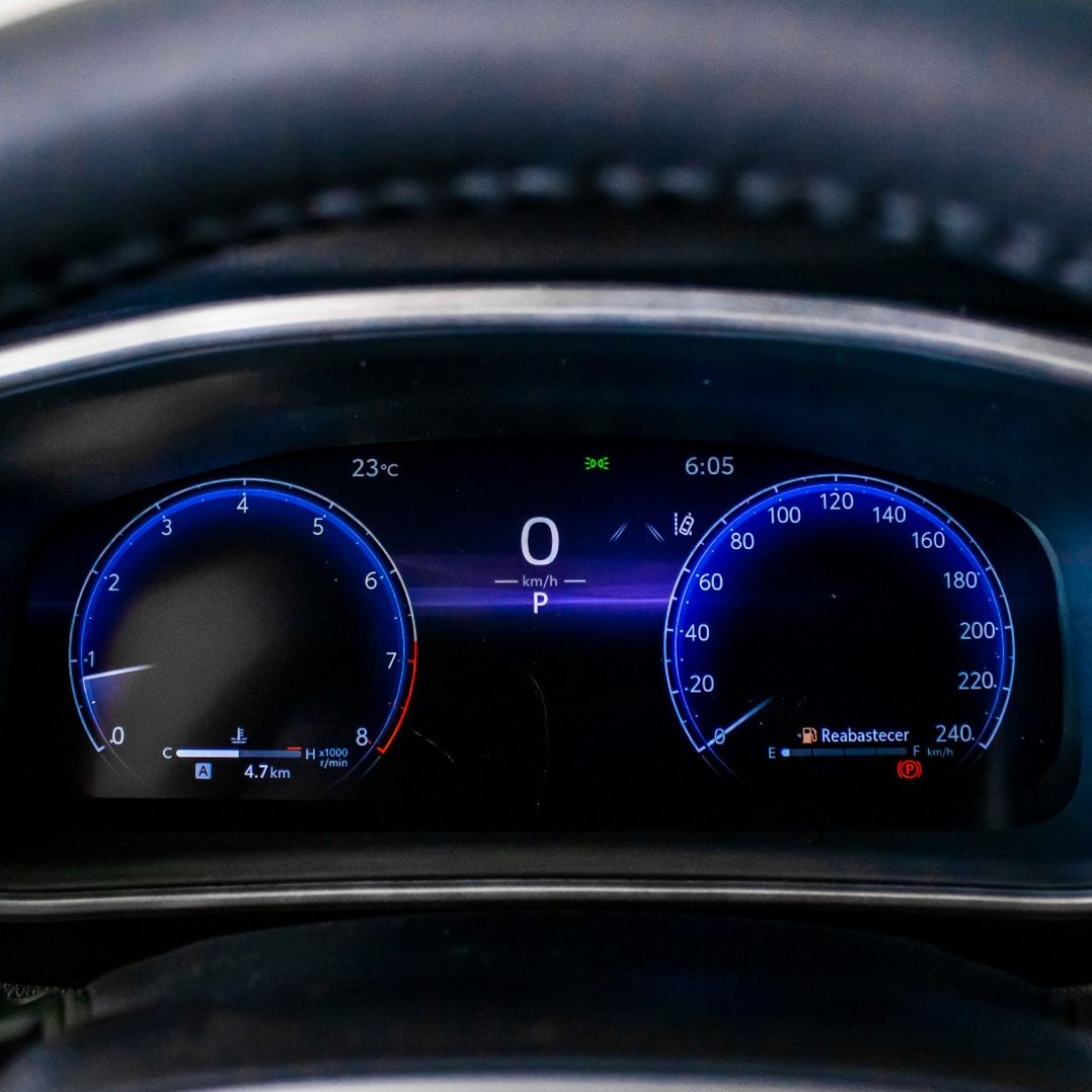 Corolla Cross preto 11