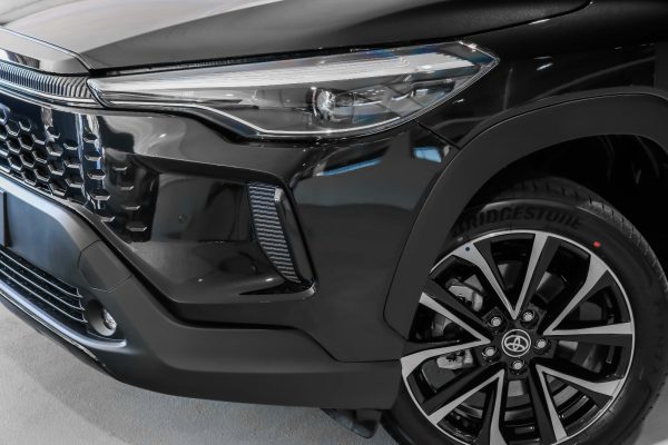 Corolla Cross preto 3