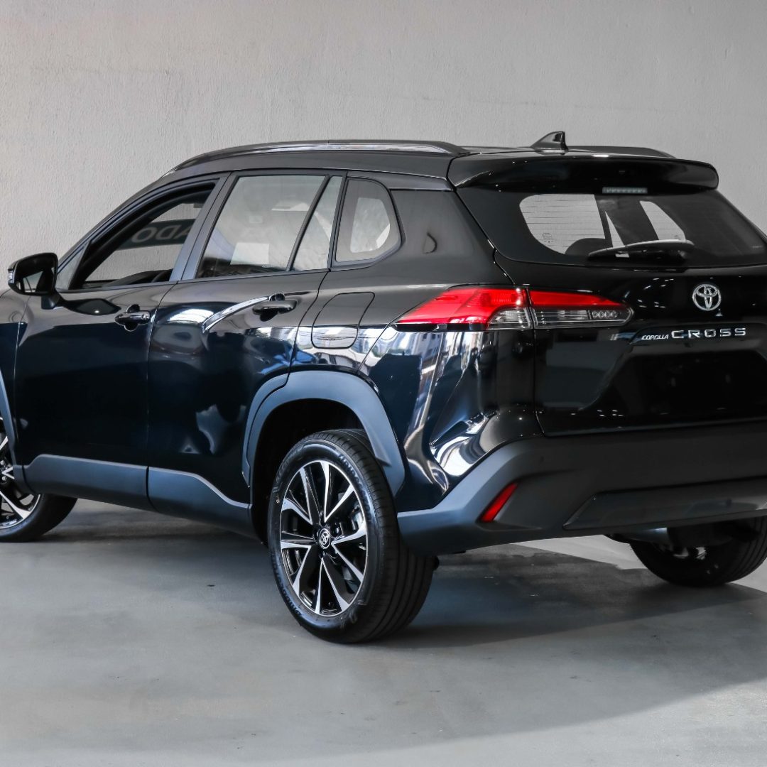 Corolla Cross preto 7