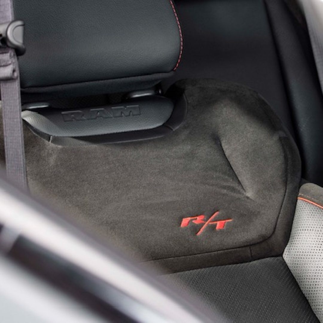 PHOTO-2025-10-26-21-25-38[3]