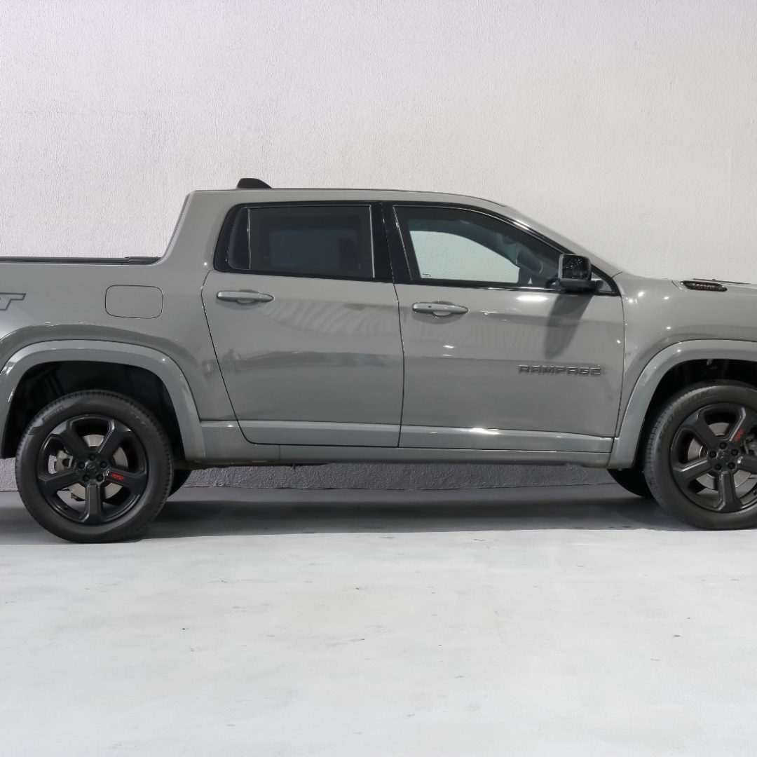 PHOTO-2025-11-06-22-50-03