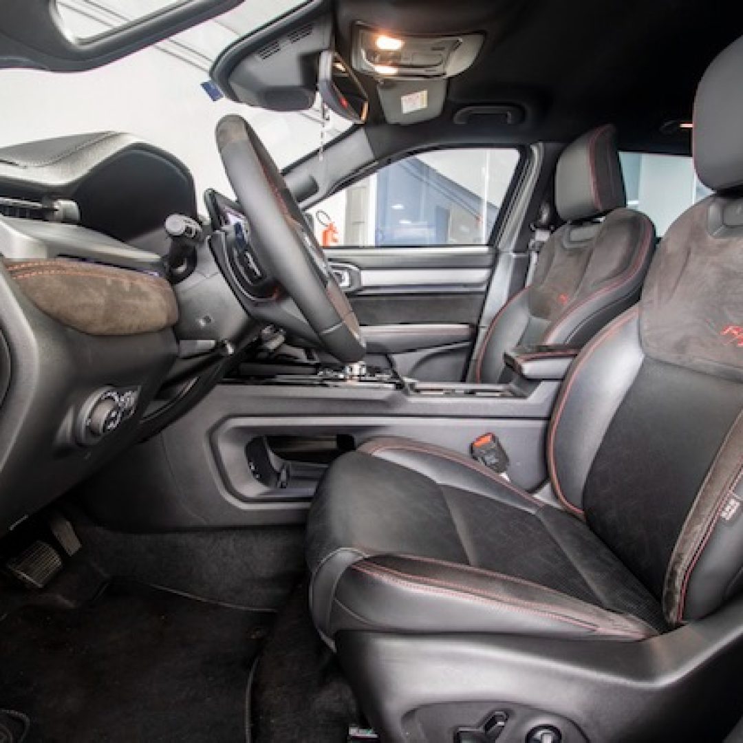 PHOTO-2025-11-06-22-50-04[3]