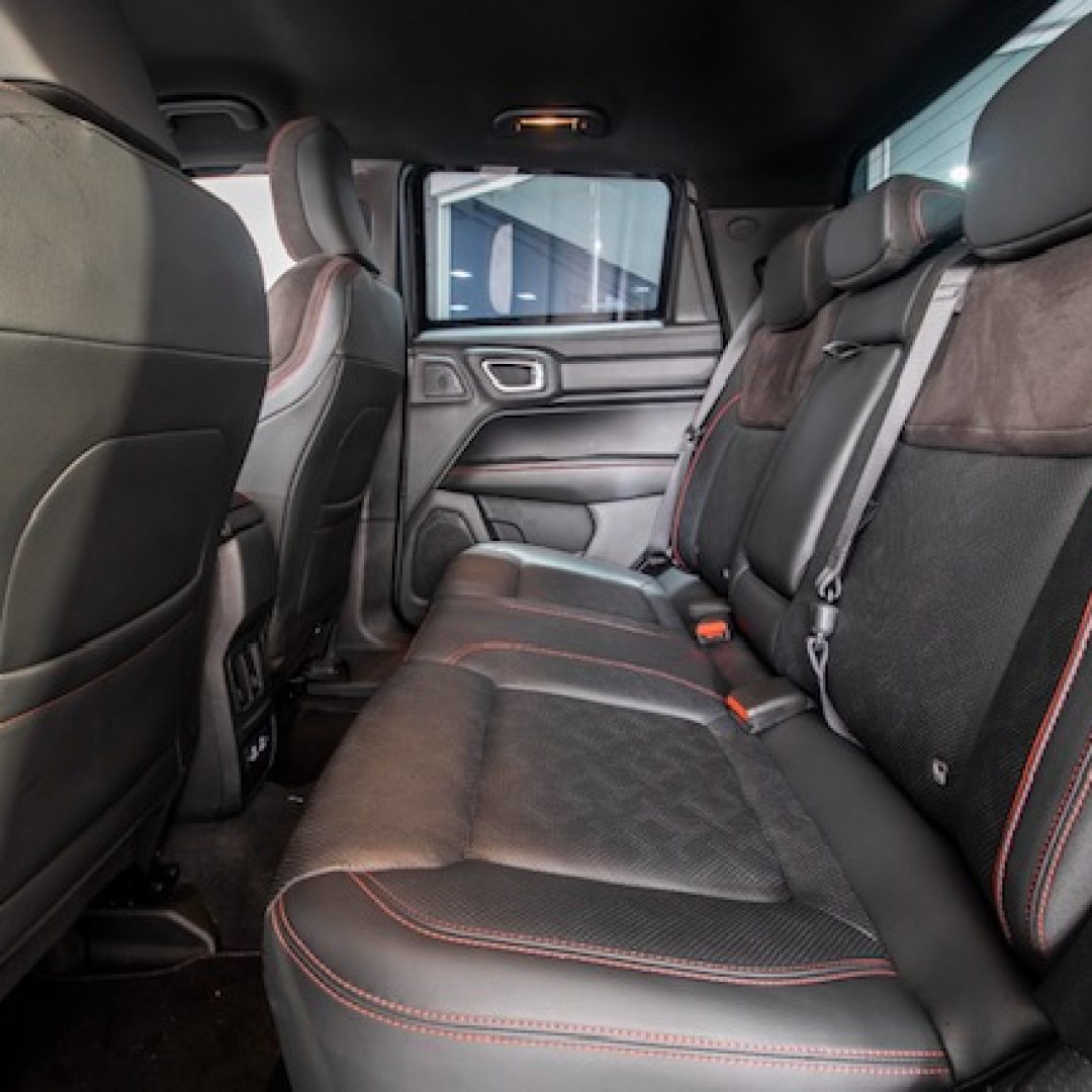 PHOTO-2025-11-06-22-50-04[4]