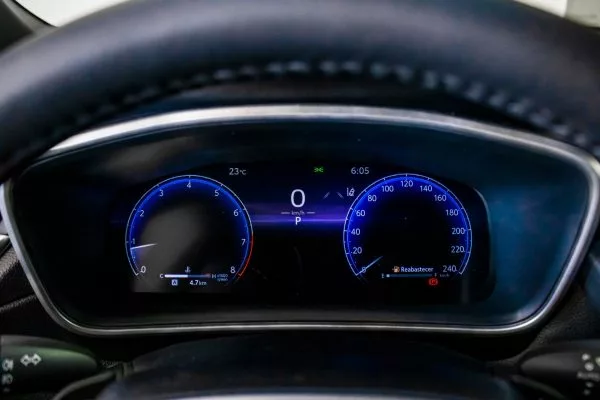 Corolla Cross preto 11