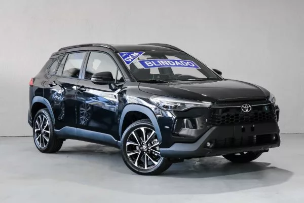 Corolla Cross preto 5