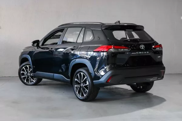 Corolla Cross preto 7