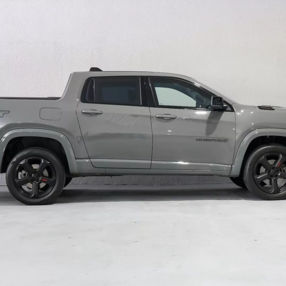 PHOTO-2025-11-06-22-50-03