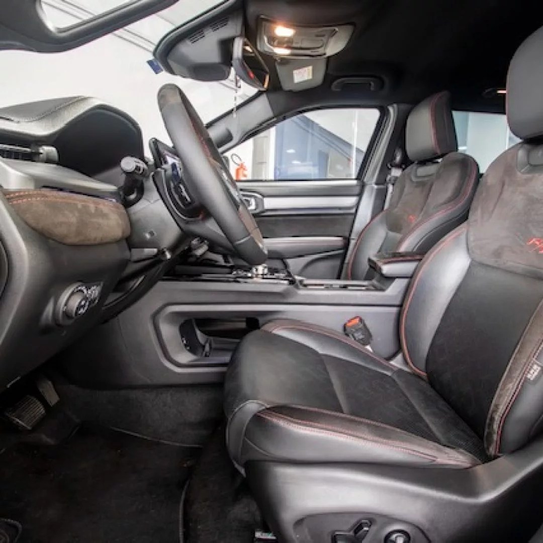 PHOTO-2025-11-06-22-50-04[3]