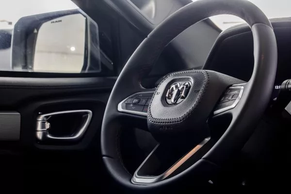 PHOTO-2025-11-06-22-50-05