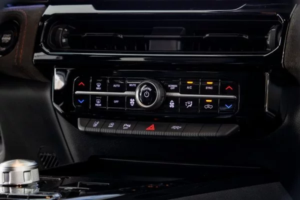 PHOTO-2025-11-06-22-50-06