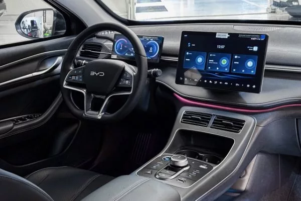 PHOTO-2025-12-17-13-34-32